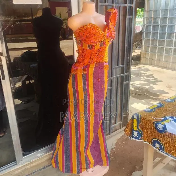 Kente Cloth Fashion · Photo 1