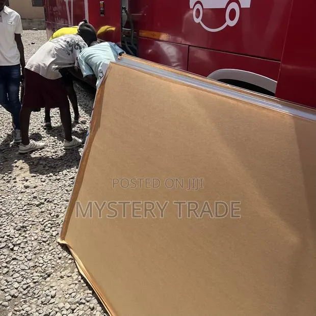 4mm Transparent Acrylic Perspex Sheet Nationwide Delivery · Photo 1