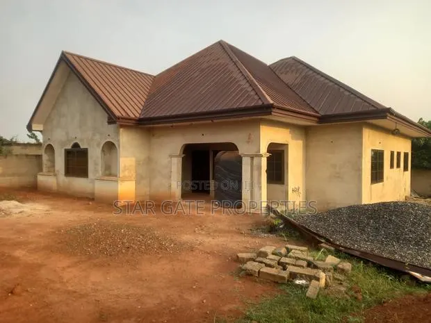 3bdrm House in Ejisu Saapeh, Onwe. for sale · Photo 1