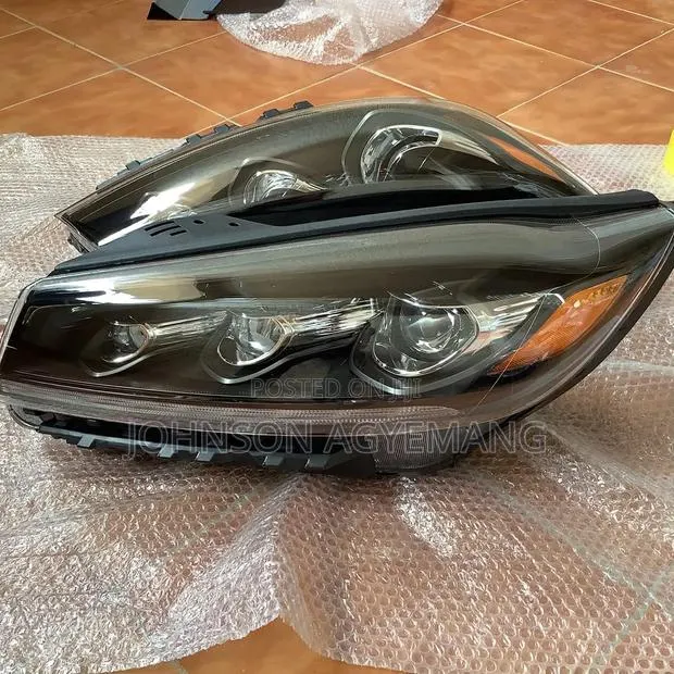 Kia Sorento 2019-2029 Headlight (LED) · Photo 1