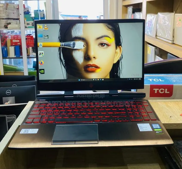Laptop HP Omen 15-ce0xx 16GB Intel Core i5 SSD 512GB · Photo 1