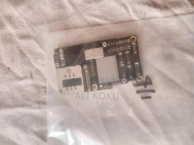 iPhone 11 Pro Board 256gb . No Face Id · Photo 1