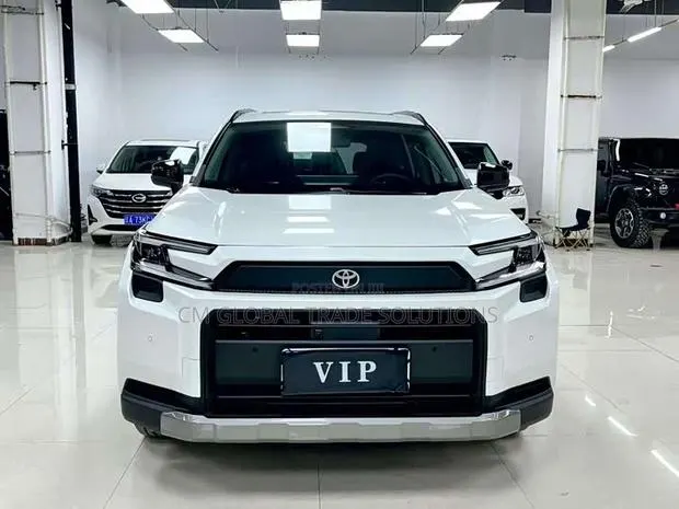 New Toyota RAV4 2025 White · Photo 1