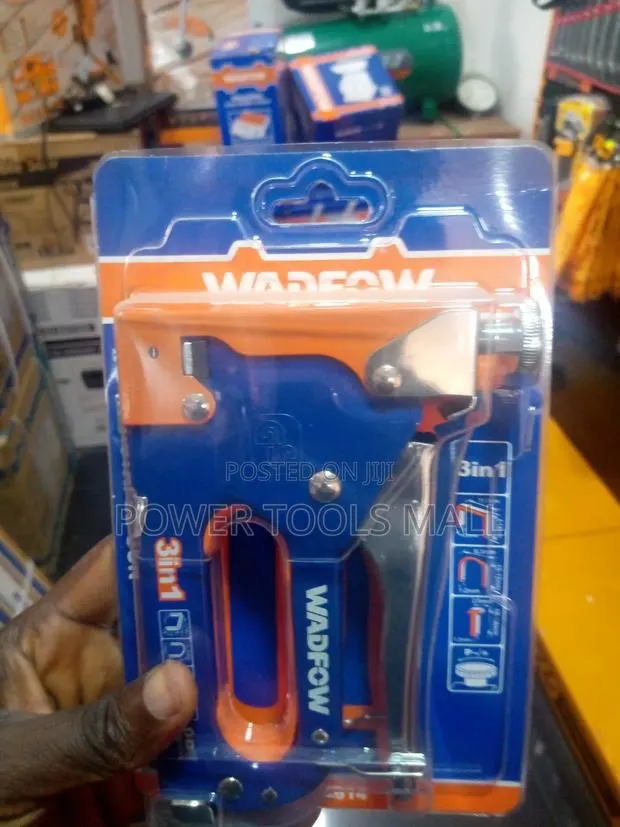 Staple Gun · Photo 1