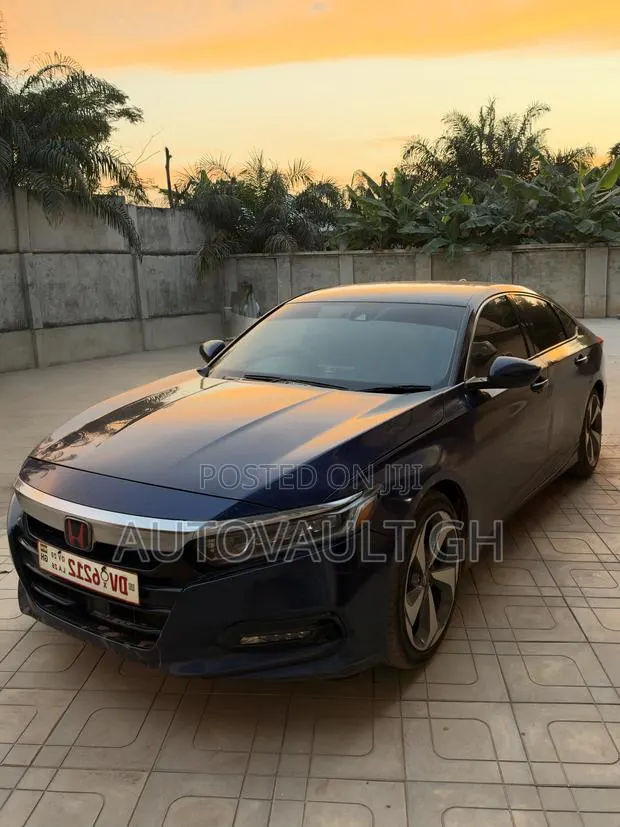 Honda Accord 2018 Blue · Photo 1