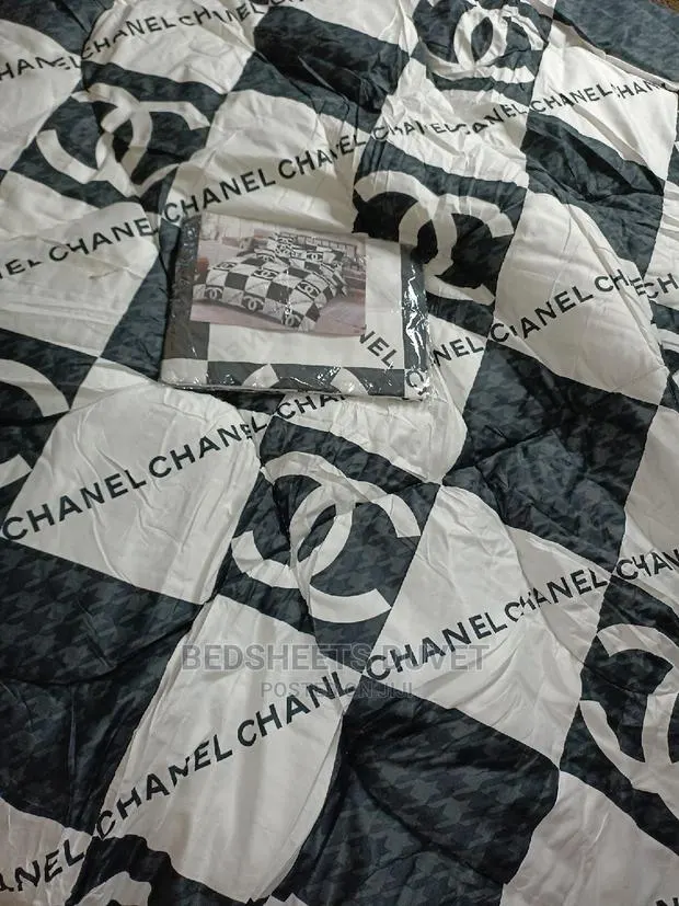 Channel Duvet Set · Photo 1