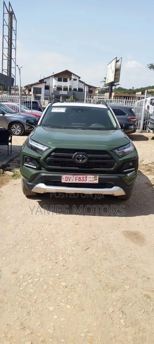 Toyota RAV4 Adventure AWD 2024 Green