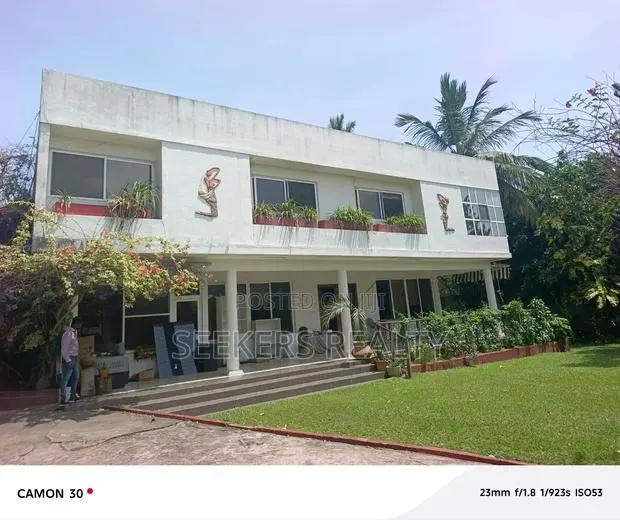 8bdrm House in Seekers Realty, Airport Residential Area for rent · Photo 1
