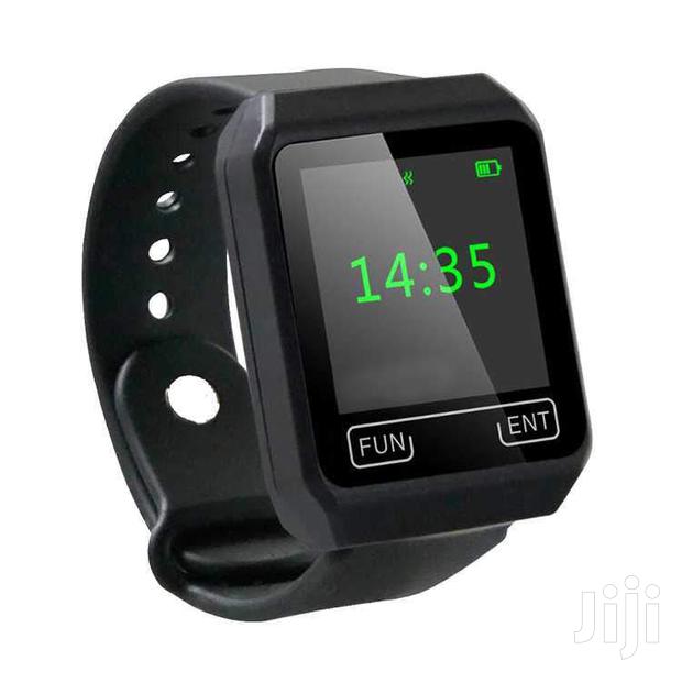 Wireless Nurses Call System With Watch Receive and LED Co · Photo 4