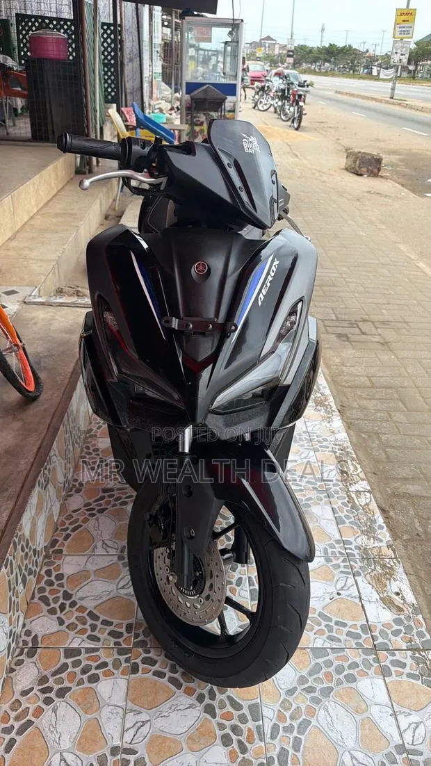 Yamaha Aerox 2025 Black · Photo 1