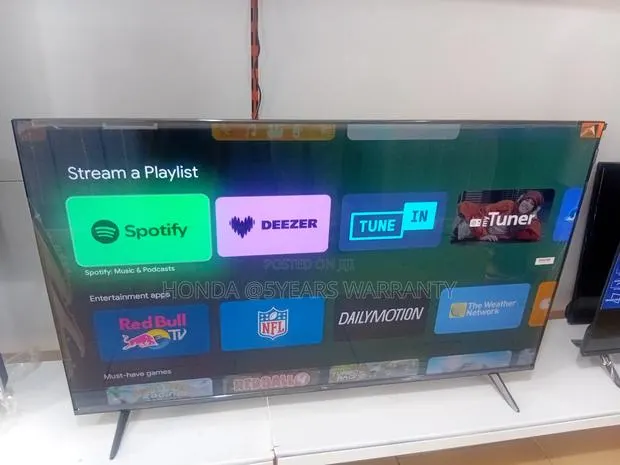 Clear Picture TCL 43inches Smart Television TCL 43inches · Photo 1