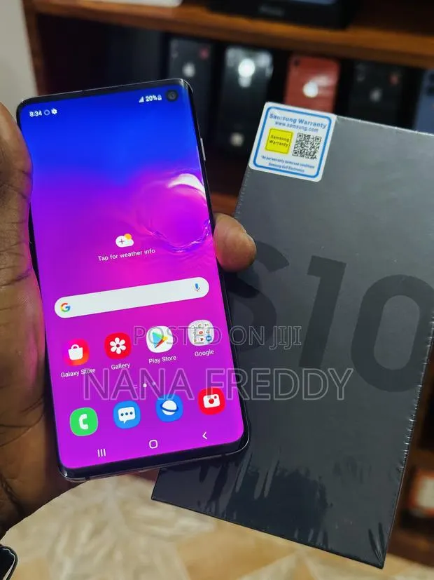 New Samsung Galaxy S10 128 GB Black · Photo 1
