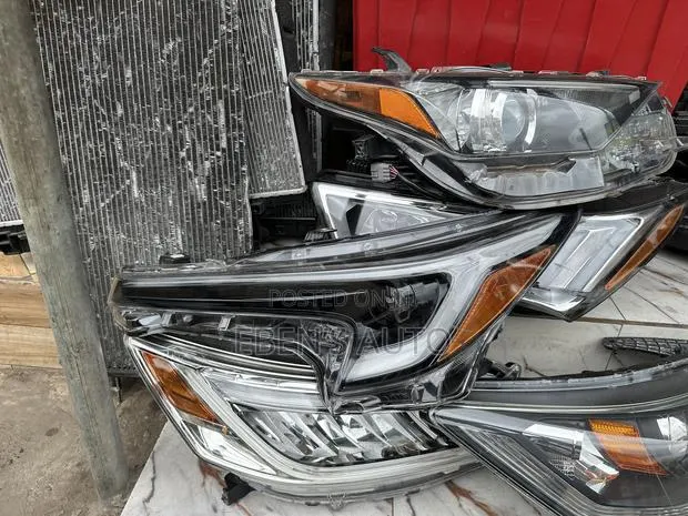 Toyota Corolla 2025 Headlight · Photo 1