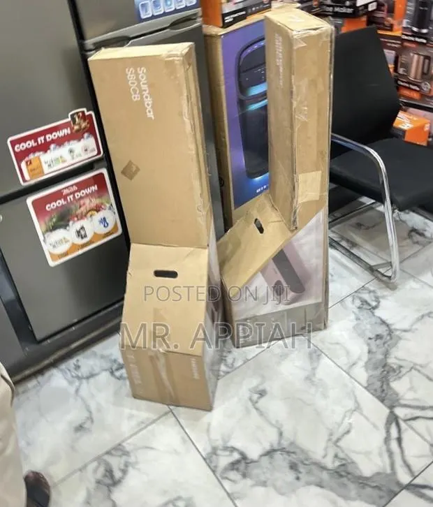 Unique Design Samsung S80cb Bluetooth Sound Bar System(Black)3.1.2ch · Photo 1