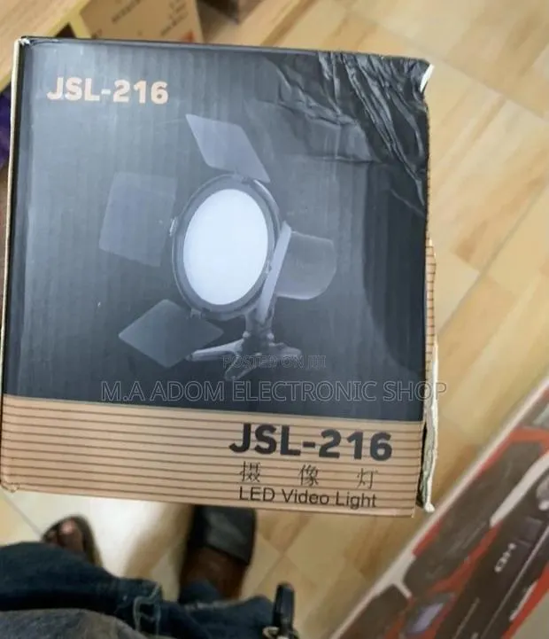 Authentic JSL-216 Electric Video Led Light Kit. · Photo 1