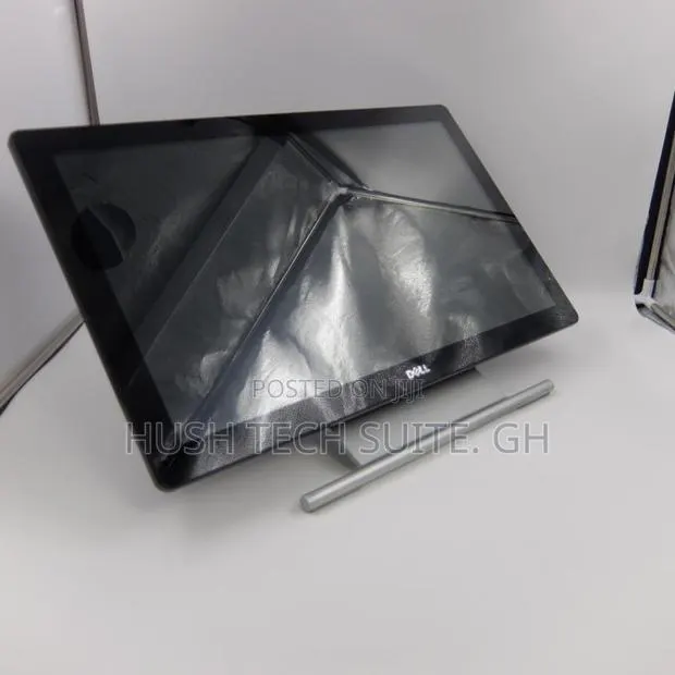24” Dell Ips Display Touchscreen Monitor · Photo 1