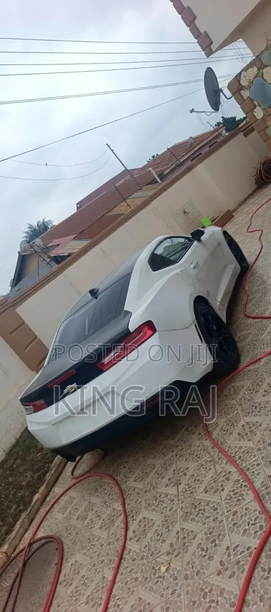 Chevrolet Camaro LS 2dr Coupe w/1LS (3.6L 6cyl 6M) 2016 White · Photo 1