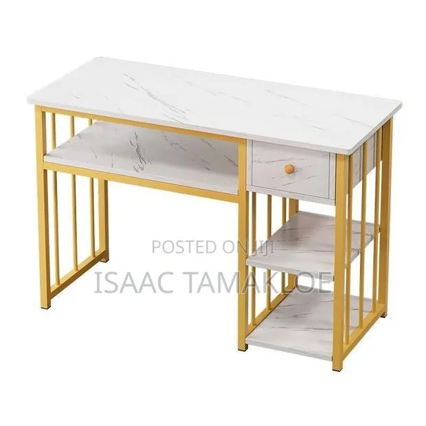 Manicure Table With 2 Chairs · Photo 2