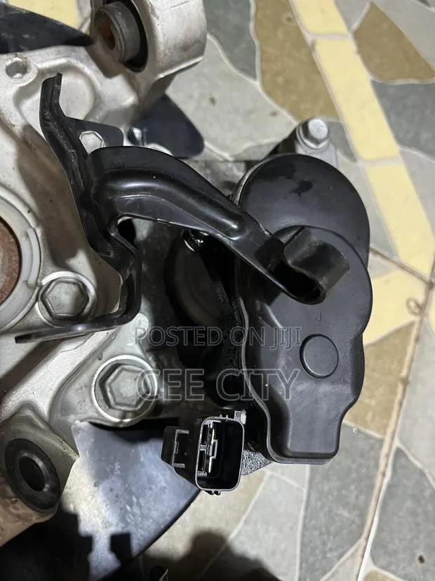 Mitsubishi Outlander 2022-2025 Back Calipers · Photo 1