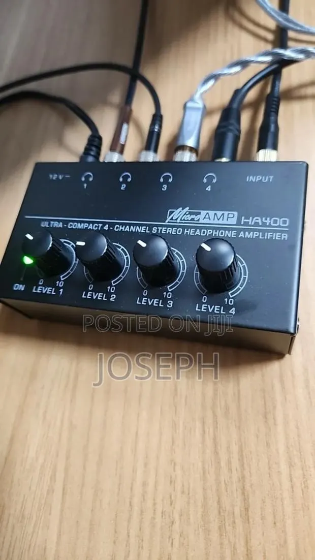 Headphone Amplifier 4channel Type Stereo · Photo 1