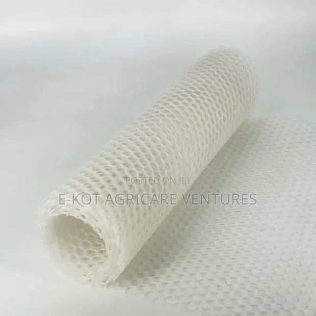Plastic Mesh for Poultry/ Fence · Photo 1