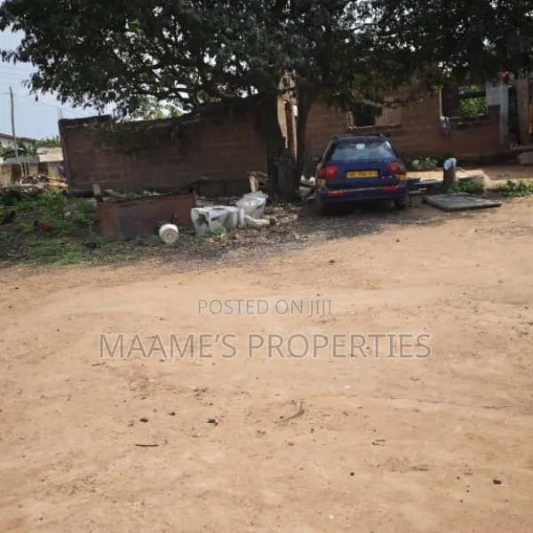 1 Acre Land (6 Plots), Walled and Gated at Adenta Barrier Enclave · Photo 1