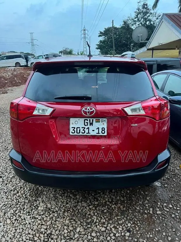Toyota RAV4 2015 Red · Photo 1
