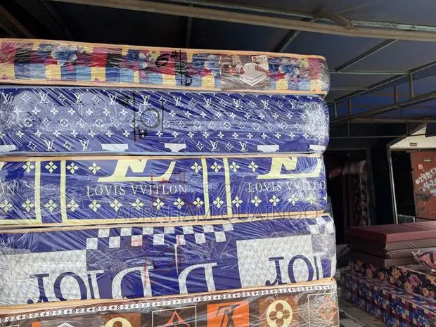 8inches Double Mattress for Sale · Photo 1