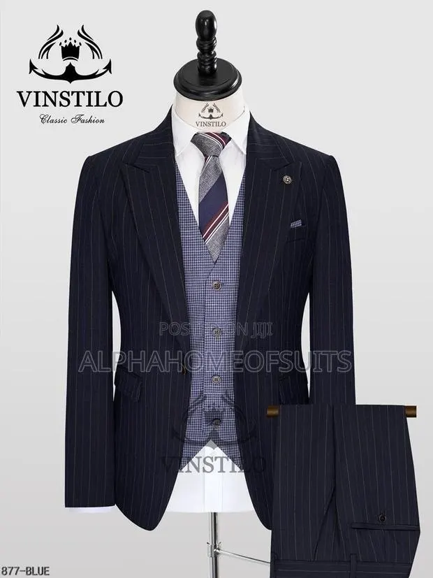 Executive 3pieces Suit · Photo 1