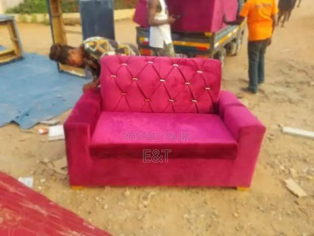 Pink 2 in 1 Sofa · Photo 1