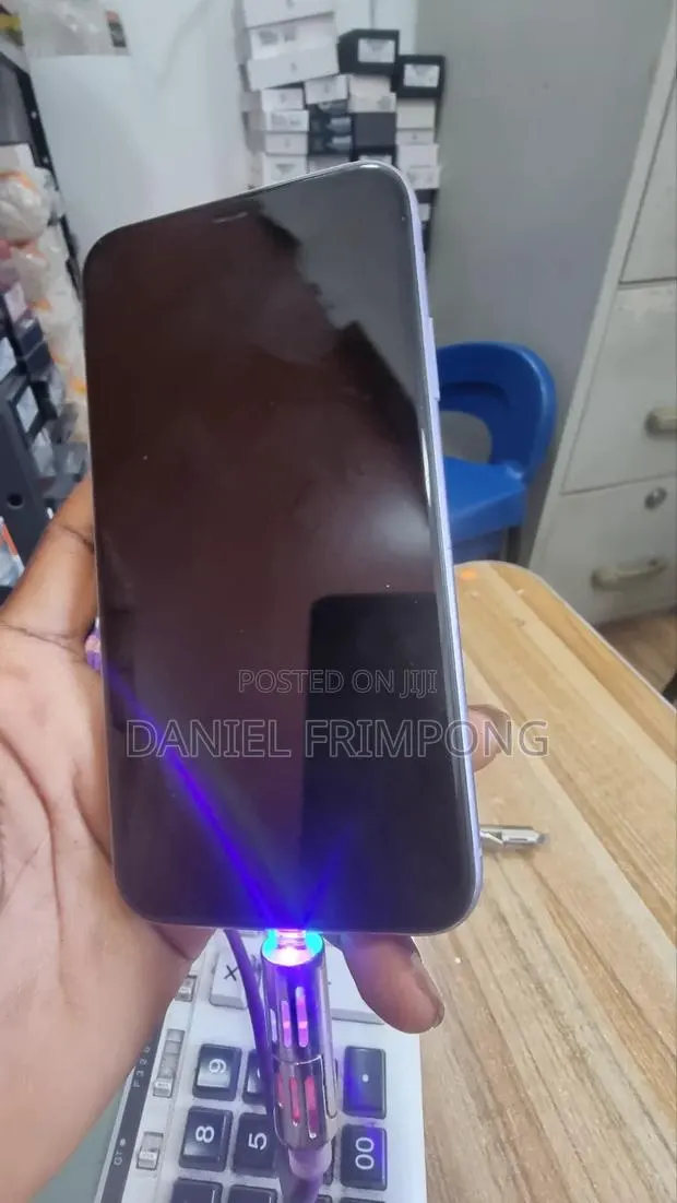 New Samsung Galaxy S20 Ultra 5G 128 GB Black · Photo 3
