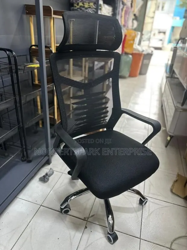 Office Chair (9697A) · Photo 1