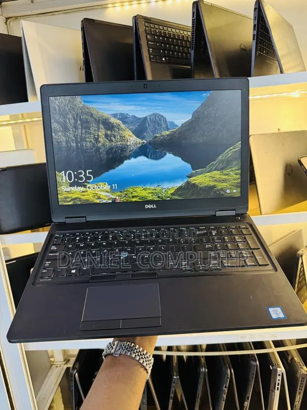 Laptop Dell Latitude 5580 8GB Intel Core i5 SSD 128GB