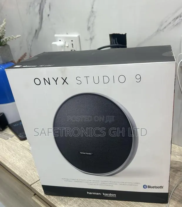 Good Music With Harman Kardon Onyx Studio 9 Speaker · Photo 1