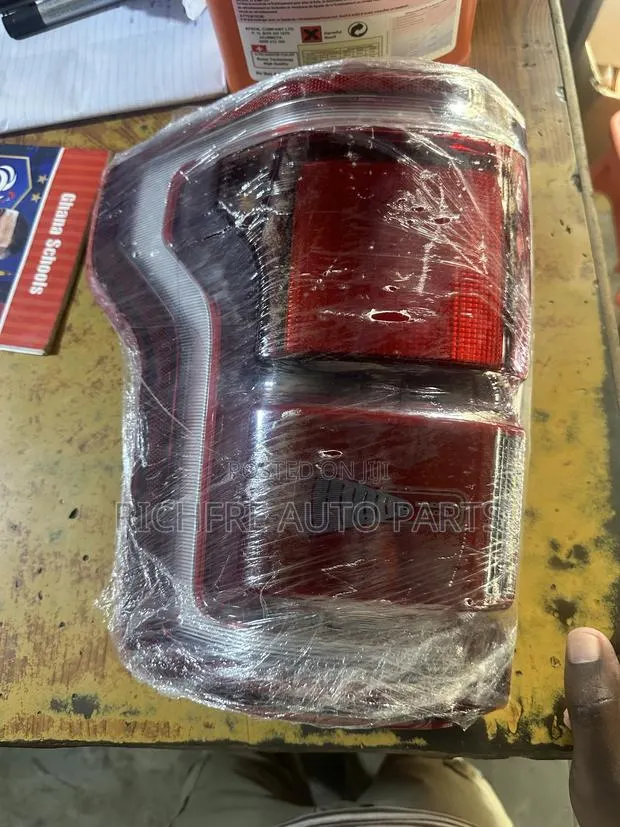 Ford F150 2015 2016 2017 Taillight Tail Light LED Blindspot · Photo 1