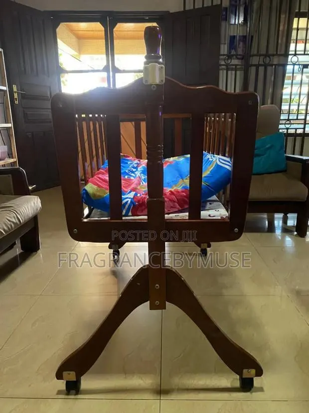 Wooden Baby Cradle Swing · Photo 1
