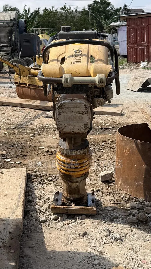 Jumping Compactor · Photo 1