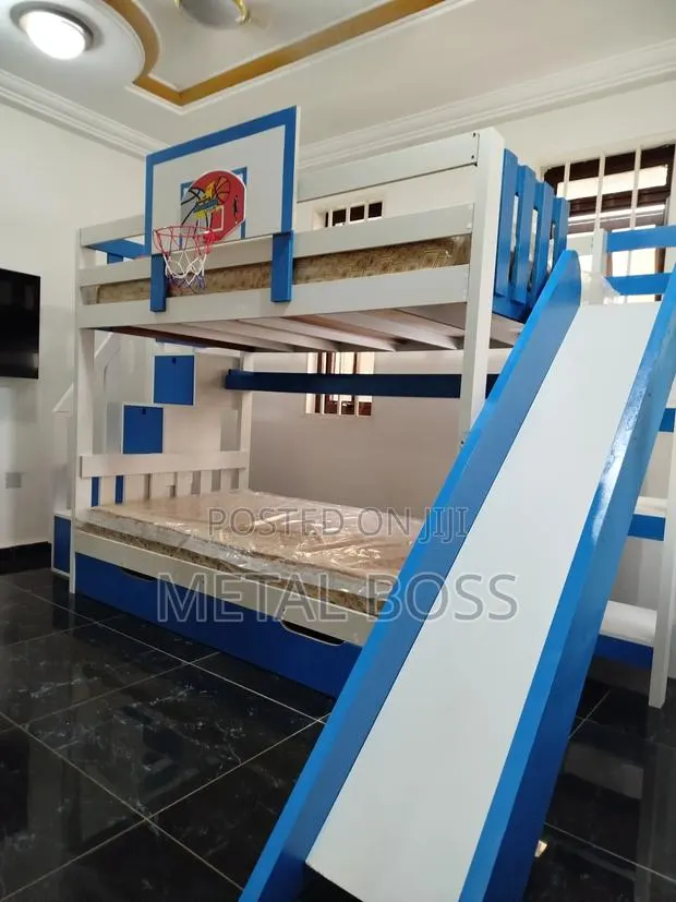 Custom Bunk Bed · Photo 1