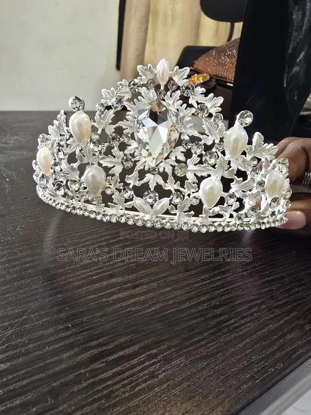 Bridal Accessories · Photo 2
