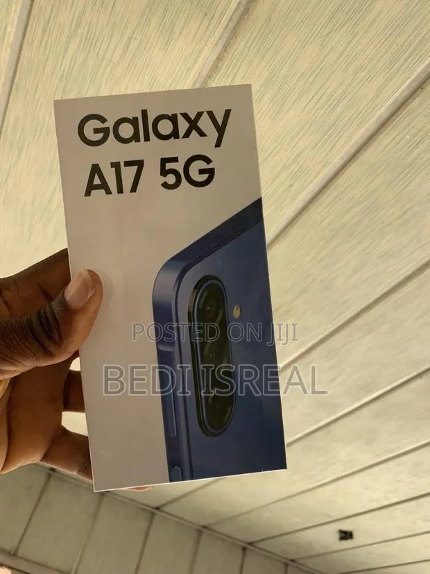 New Samsung Galaxy A17 5G 256 GB Blue · Photo 1