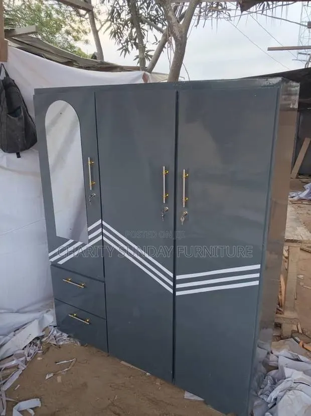 Neat Design Wardrobe · Photo 1