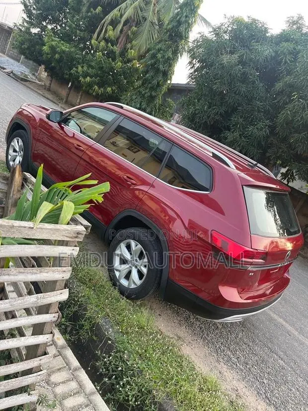 Volkswagen Atlas SE V6 2018 Red · Photo 1