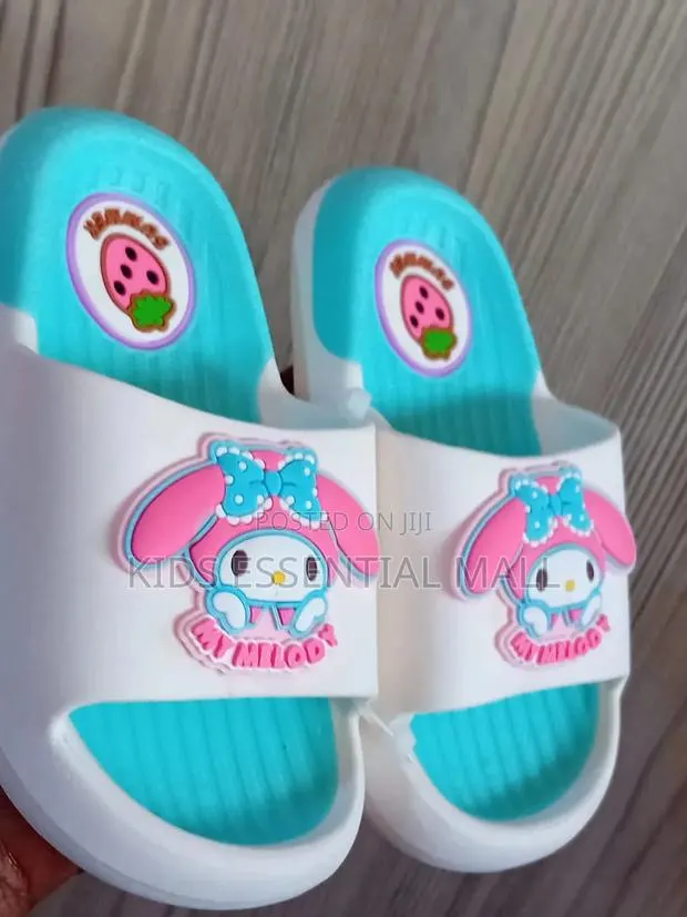Slippers for Boys and Grils Size 24 to 35 · Photo 3