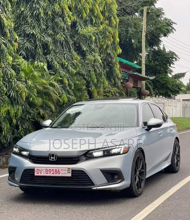 Honda Civic Touring 2022 · Photo 1