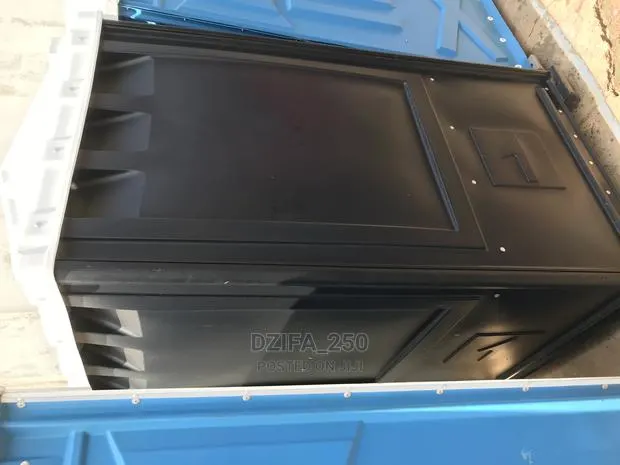 Mobile Toilet · Photo 1