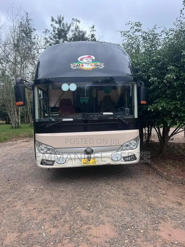 Executive Coaches - 50 Seater for Rent · Photo 1