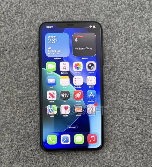 Apple iPhone 11 Pro Max 256 GB Green · Photo 1