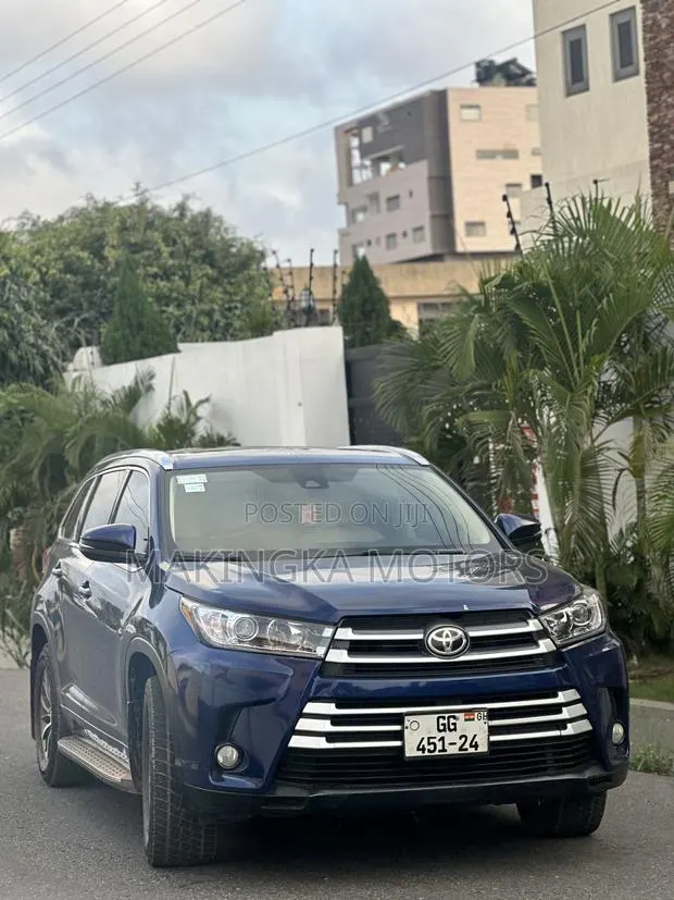 Toyota Highlander XLE 4x4 V6 (3.5L 6cyl 8A) 2017 Blue · Photo 1