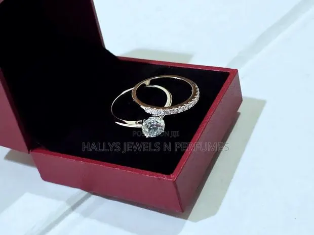 2ct Moissanite Diamond Wedding Ring Set · Photo 1