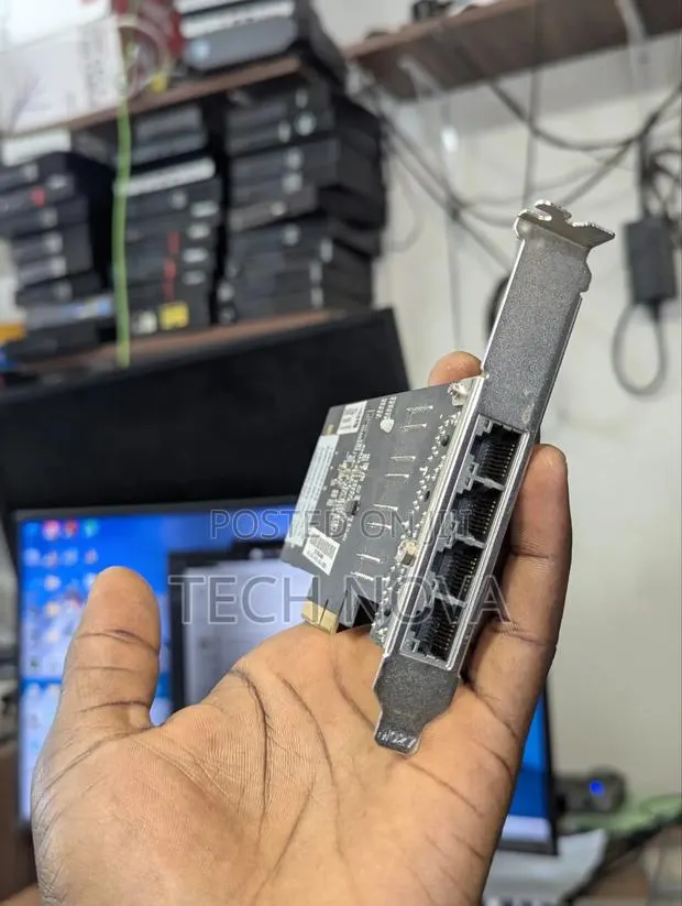 Startech 4-Port Gigabit Ethernet Network Card Lan Pci Express · Photo 1